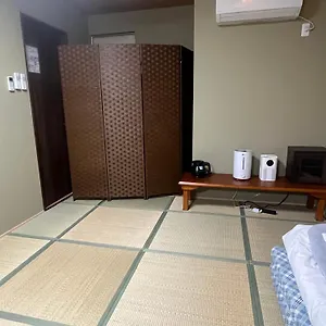 ** Ryokan Wafu Uehonmachi Japón