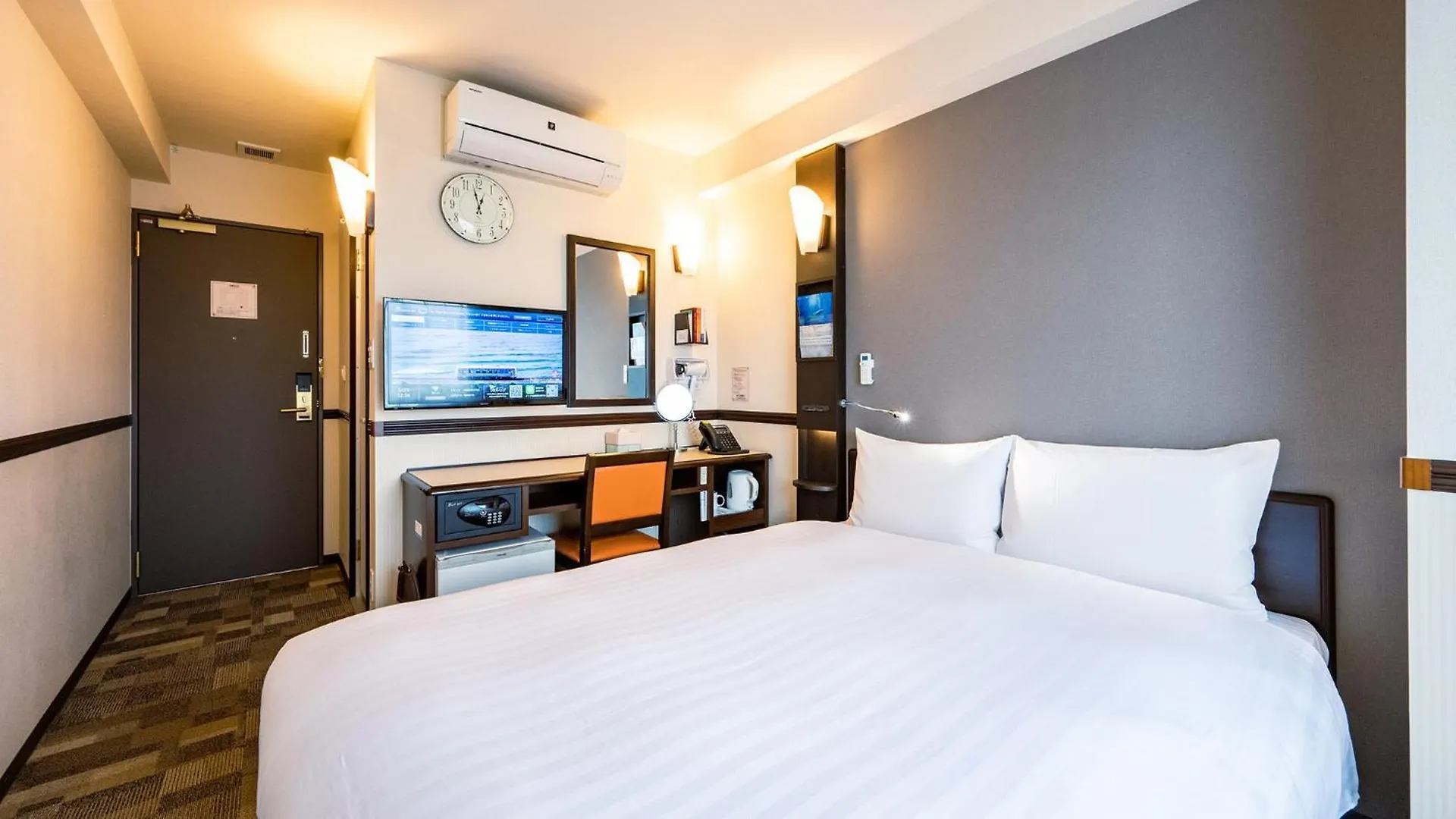 Hotel Toyoko Inn Shin-Osaka Higashi-Mikuni Ekimae