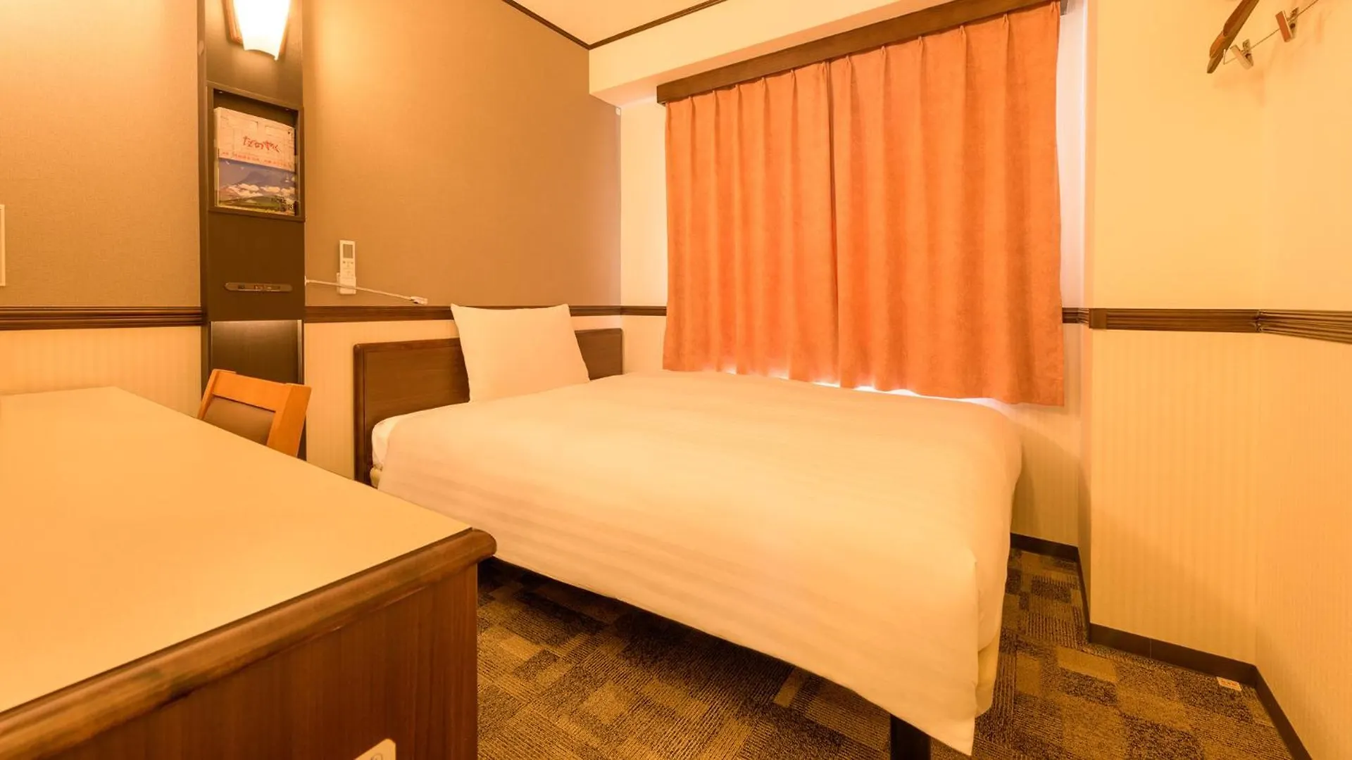 Hotel Toyoko Inn Shin-Osaka Higashi-Mikuni Ekimae