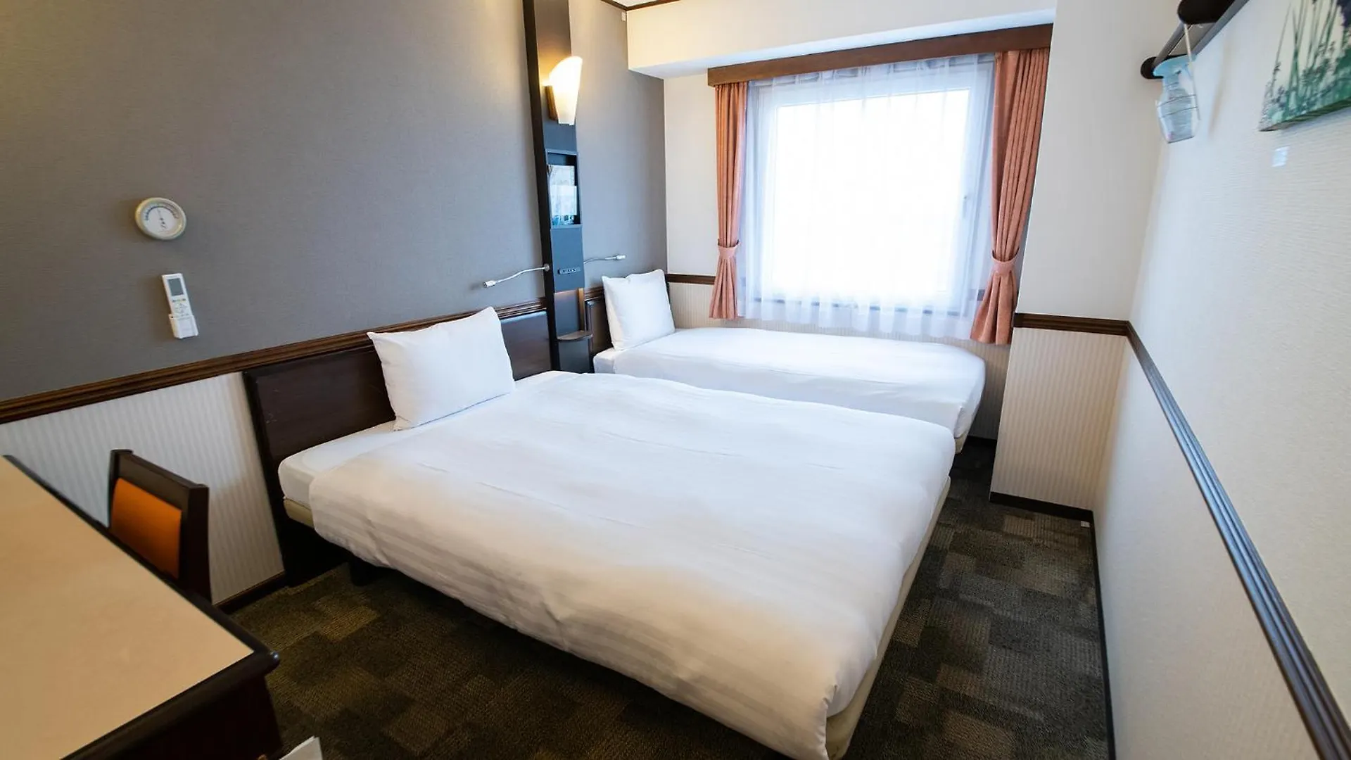Hotel Toyoko Inn Shin-Osaka Higashi-Mikuni Ekimae