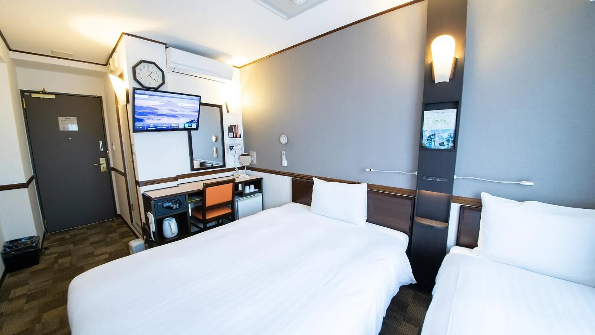 *** Hotel Toyoko Inn Shin-Osaka Higashi-Mikuni Ekimae Japan